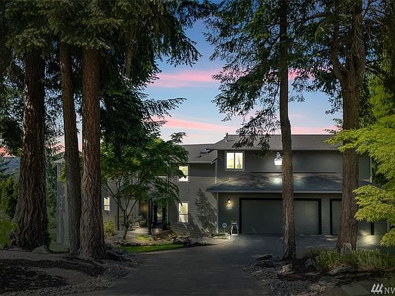 2nd image of 4506 102nd Ave E