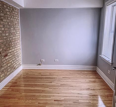 5th image of 6610 S Kenwood Ave #18