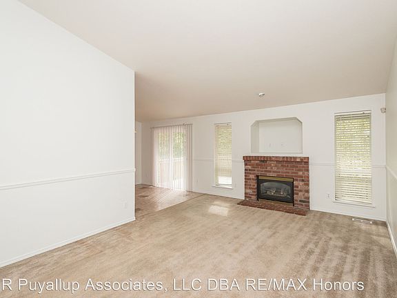 5th image of 5524 209th St E
