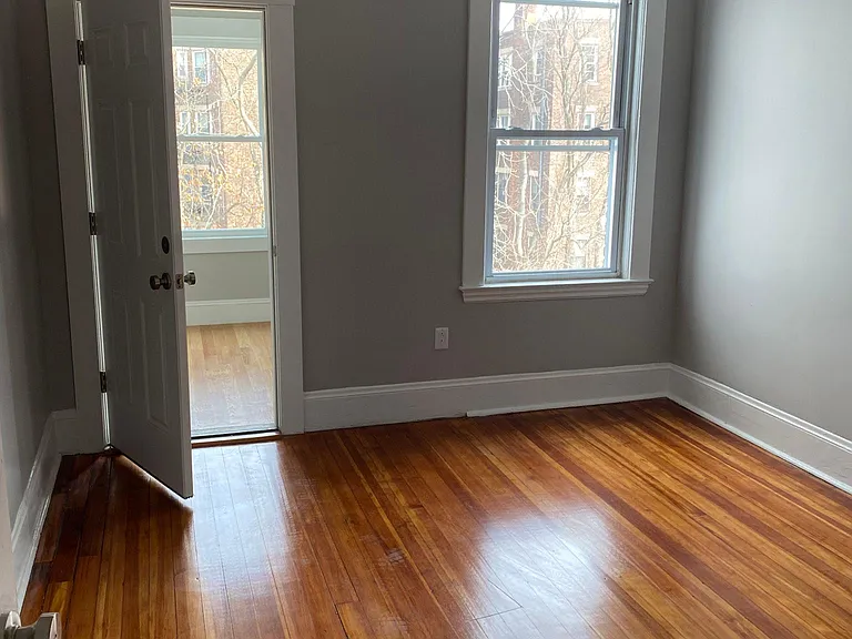 190 Kelton St #1 — Photo 6