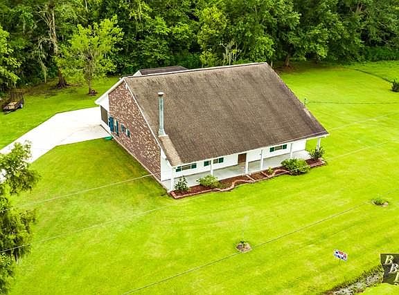 2nd image of 224 Fernwood Dr