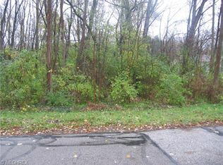 6680 Donald Ave, Valley View, OH 44125