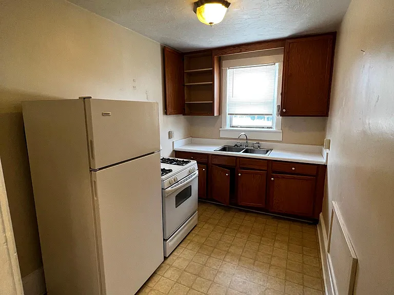 378 Elm Ave SW #12 — Photo 7
