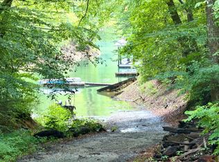 520 Calvin Cove Rd, Almond, NC 28702