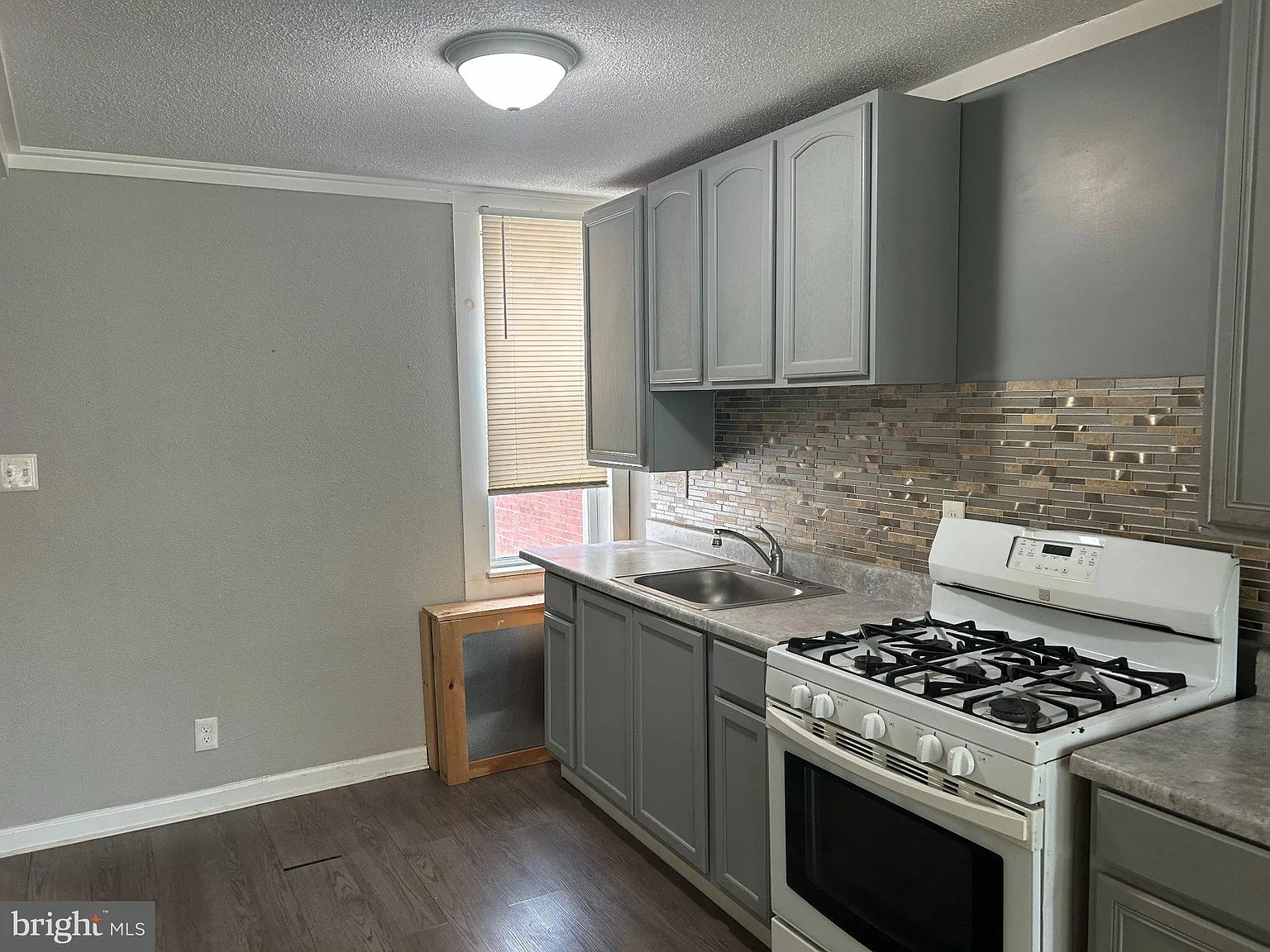 339 Market St — Photo 3