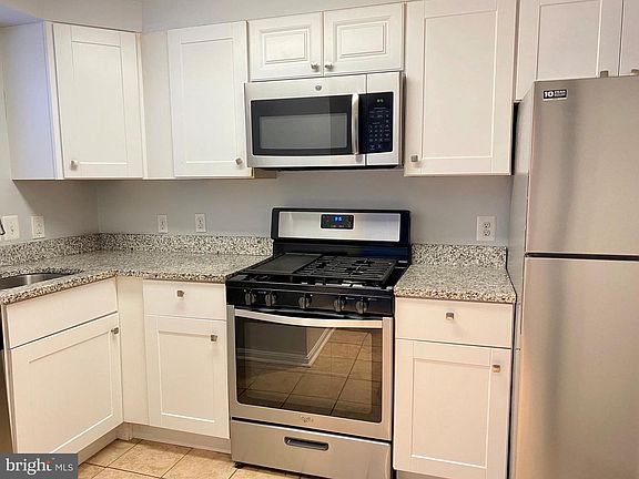 3rd image of 4733 Bradley Blvd APT 10