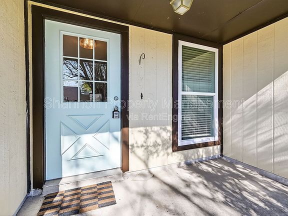 2nd image of 22822 Elsinore Dr