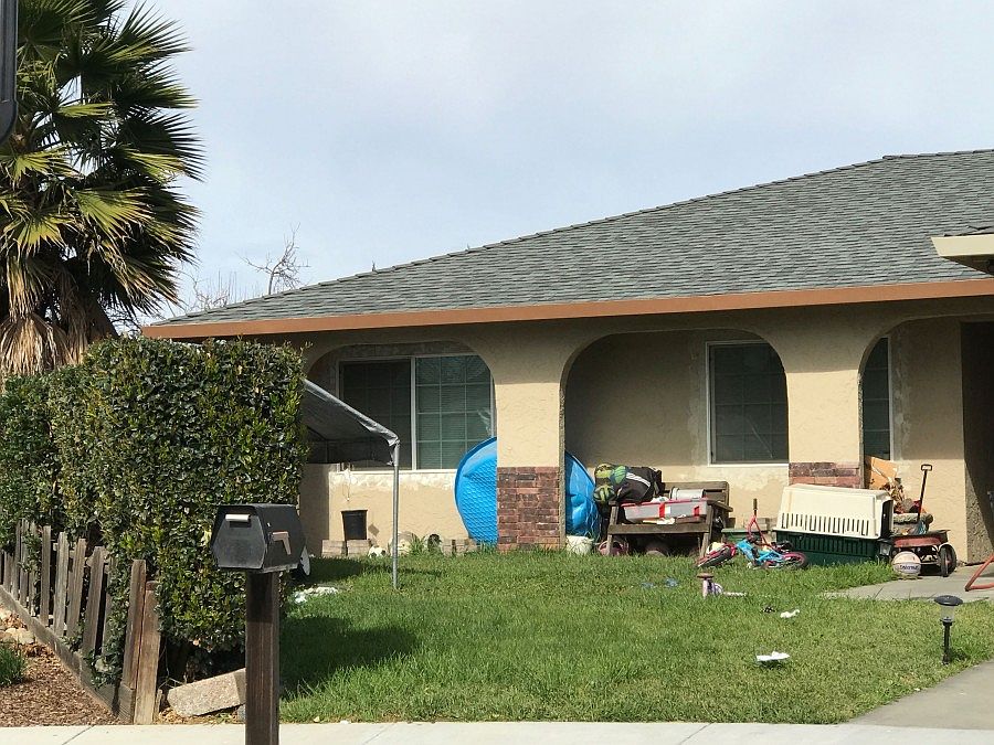 2nd image of 940 Plum Ct