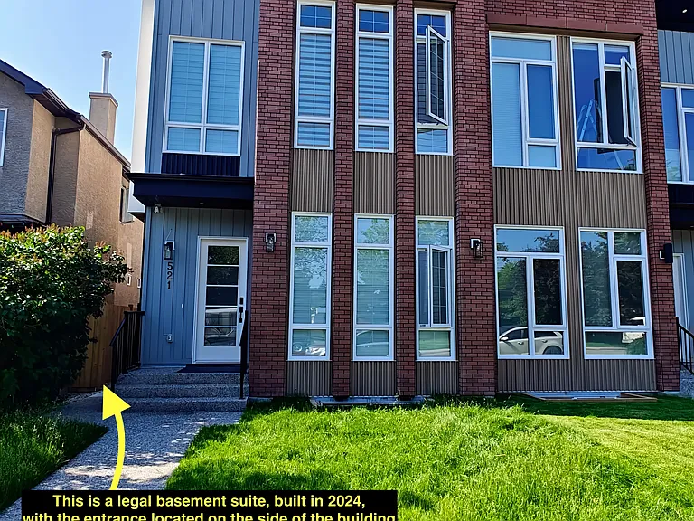 521 23rd Ave NE #521B — Photo 4