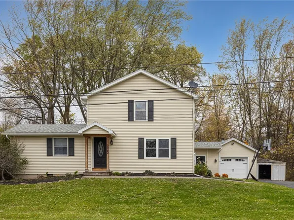 2962 Colby St, Brockport, NY 14420