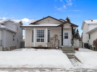 8007 160th Ave, Edmonton, AB