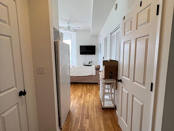 3rd image of 351 W Oak St #206A