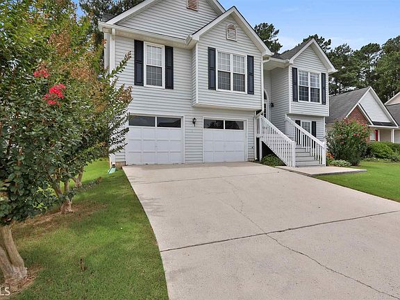 3rd image of 100 Harbour Lake Dr