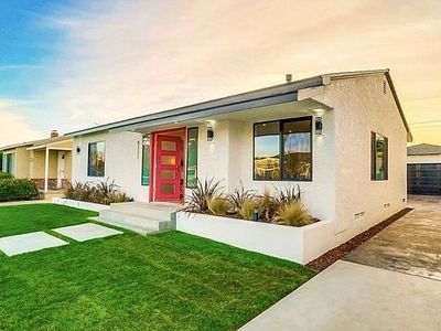 8321 Creighton Ave, Los Angeles, CA, 90045