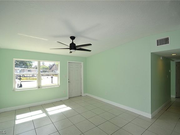 2nd image of 1324 Brookhill Dr