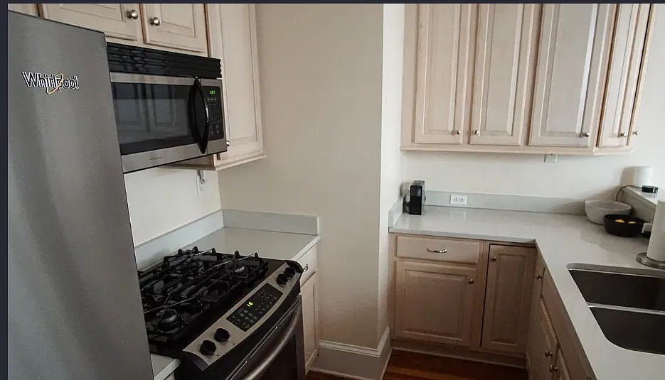 2620 Stuart Ave — Photo 3