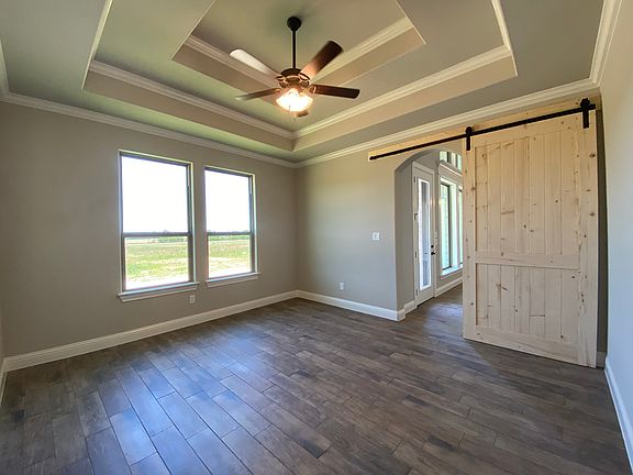 5th image of 592 Lydia Ln