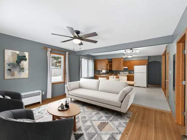 1848 Highway 96 E, Saint Paul, MN 55110