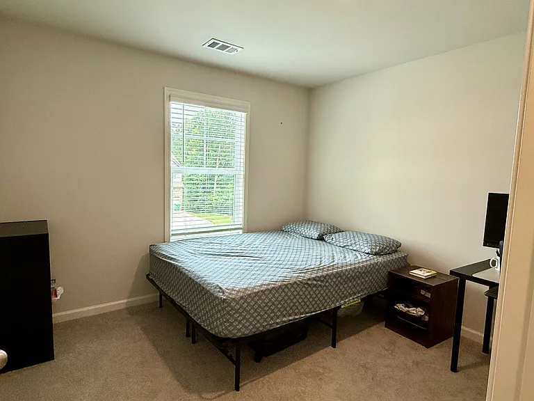 Secondary bedroom 2