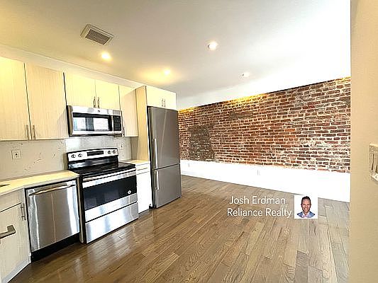 1st image of 400 W 128th St #54B