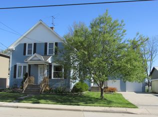 22 E Union Ave, Cedar Grove, WI 53013