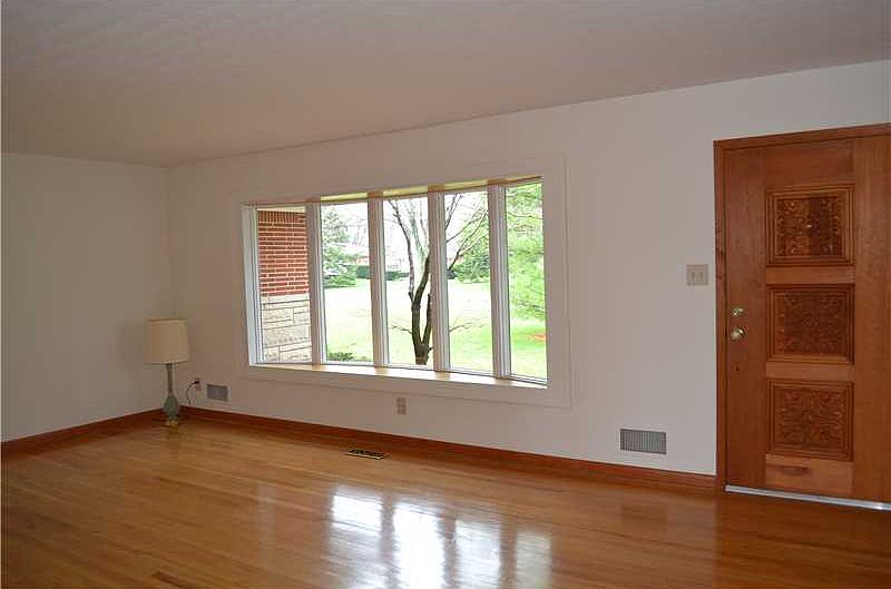 1st image of 4707 Eaton Dr