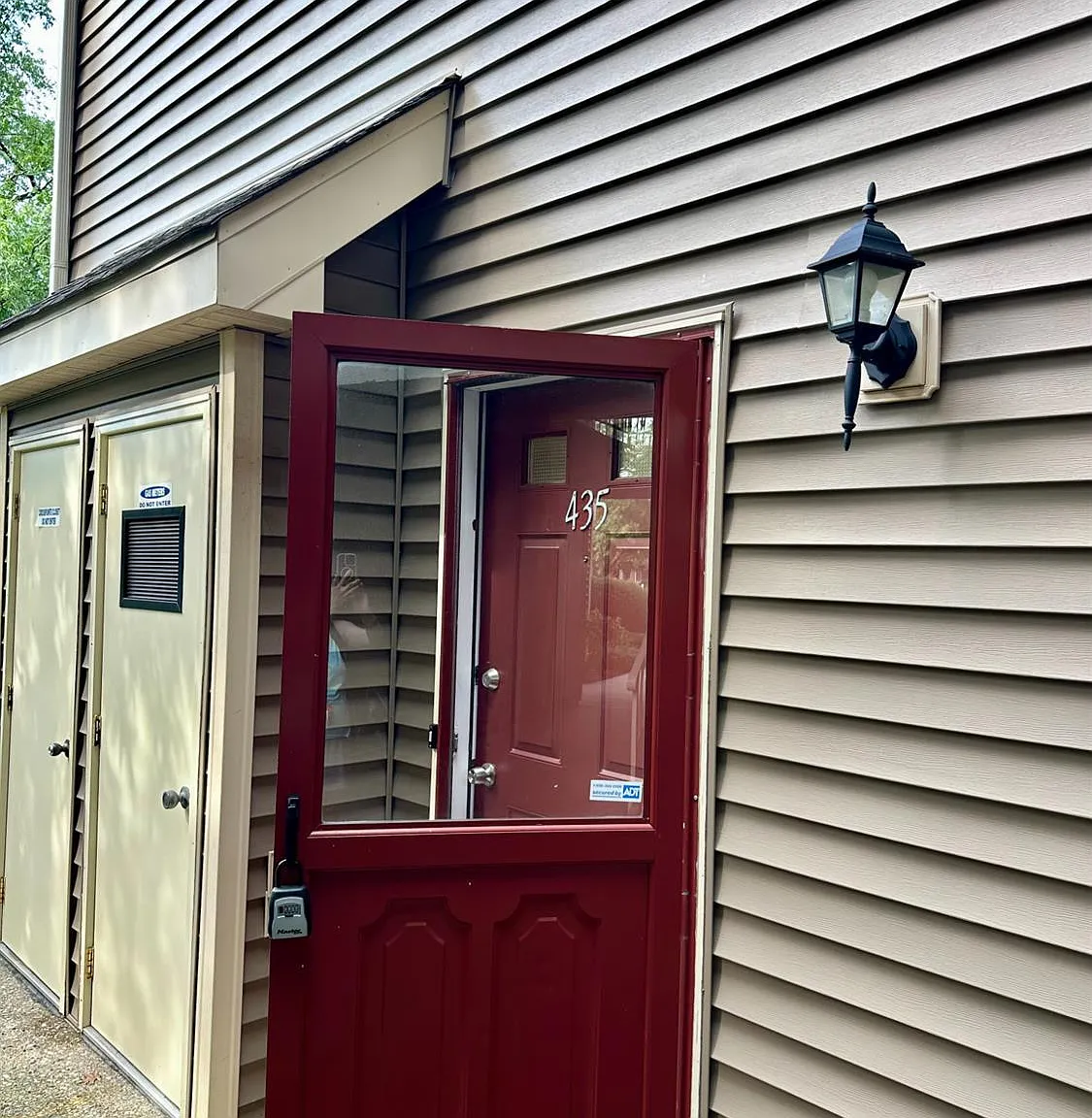 2 bed, 1.5 bath, 1086 sqft, $2,550 — Photo 3
