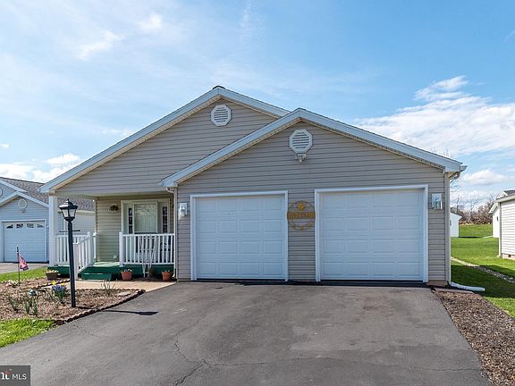 4th image of 307 Carver Ln