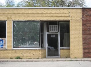8004 W Oakton St, Niles, IL 60714