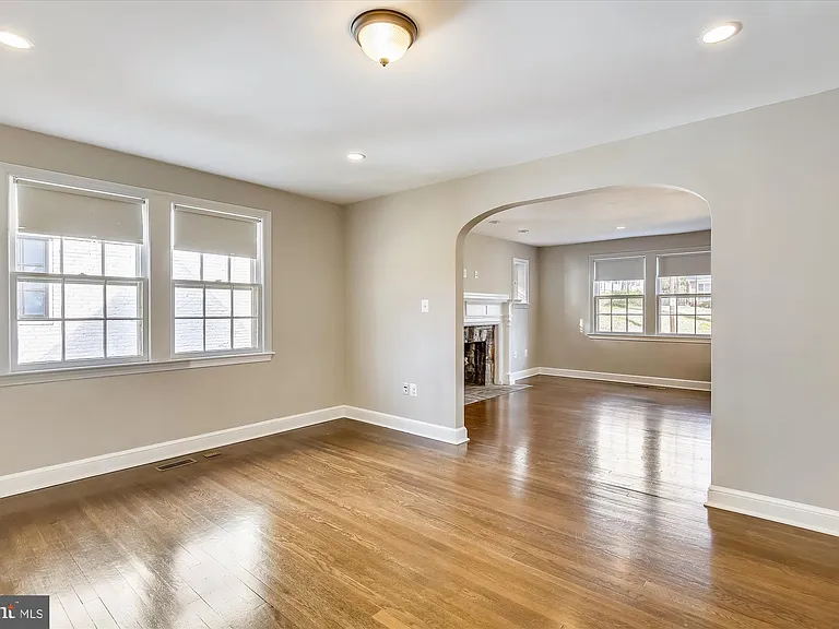10202 Frederick Ave — Photo 7