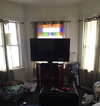 2nd image of 115 Buell St