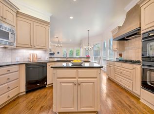 221 Versailles Ln, Keller, TX 76248