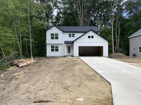 32 Manley Ave, Holland, MI 49424