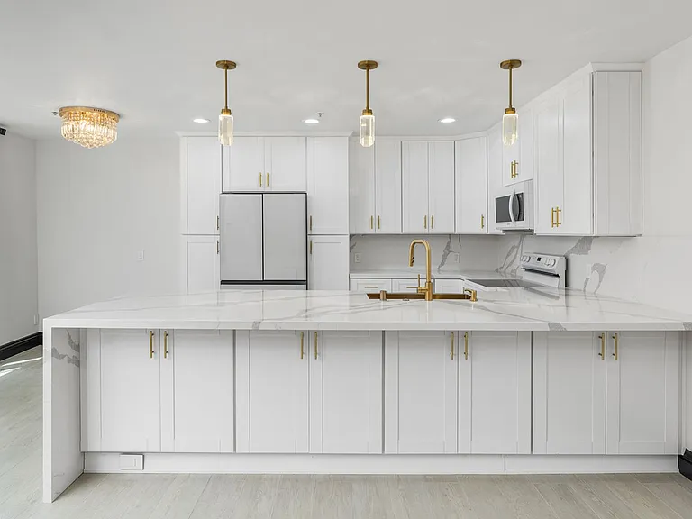 602 W Fir St W #201 — Photo 1
