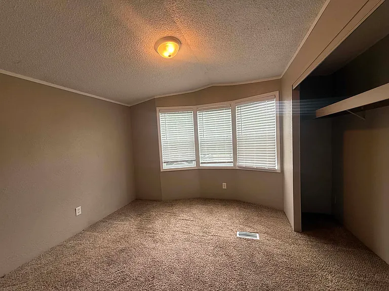 Lincoln Place — Photo 13