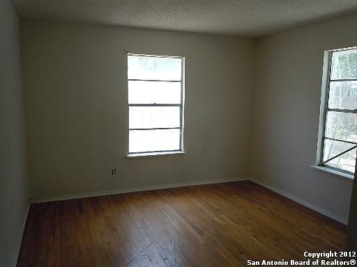 4th image of 131 N San Felipe Ave