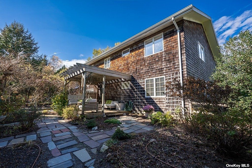 65 Pleasant Place, Southold, NY 11971 MLS 3512102 Zillow