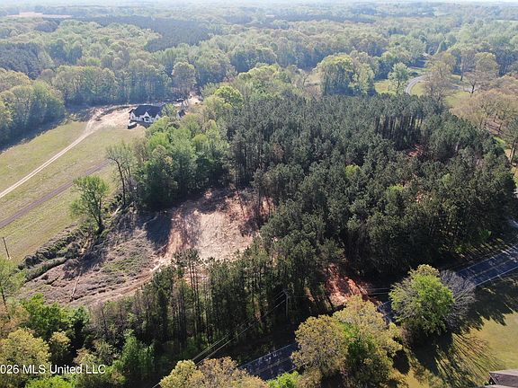3rd image of 2500 S Slayden Rd