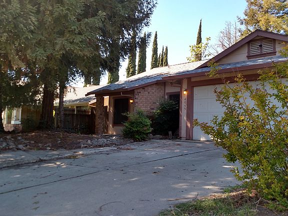 2nd image of 4055 Sea Forest Way