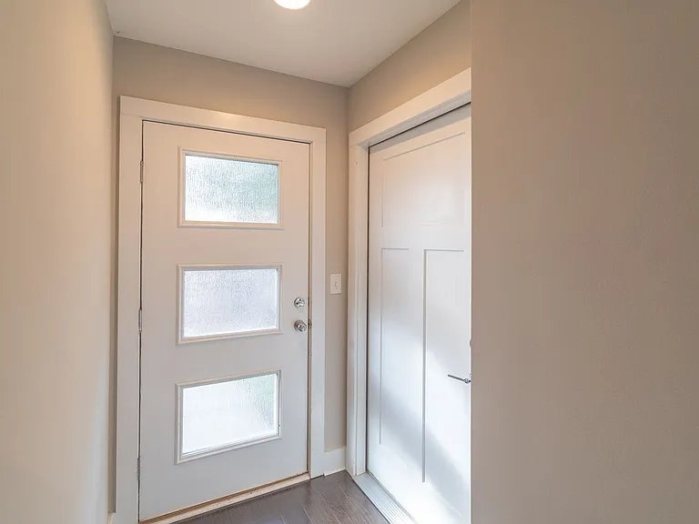 439 Southend Crossing Ln — Photo 6