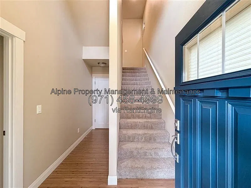 4 bed, 3.5 bath, 1950 sqft, $2,600 — Photo 2
