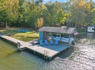 217 Hummingbird Ln, Macon, NC 27551