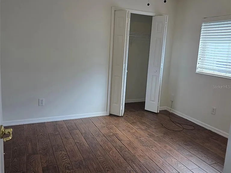 881 Seneca Trl — Photo 4