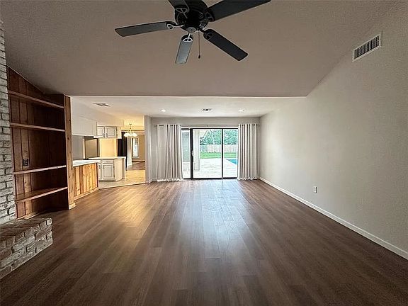 4th image of 12139 Huntington Park Dr