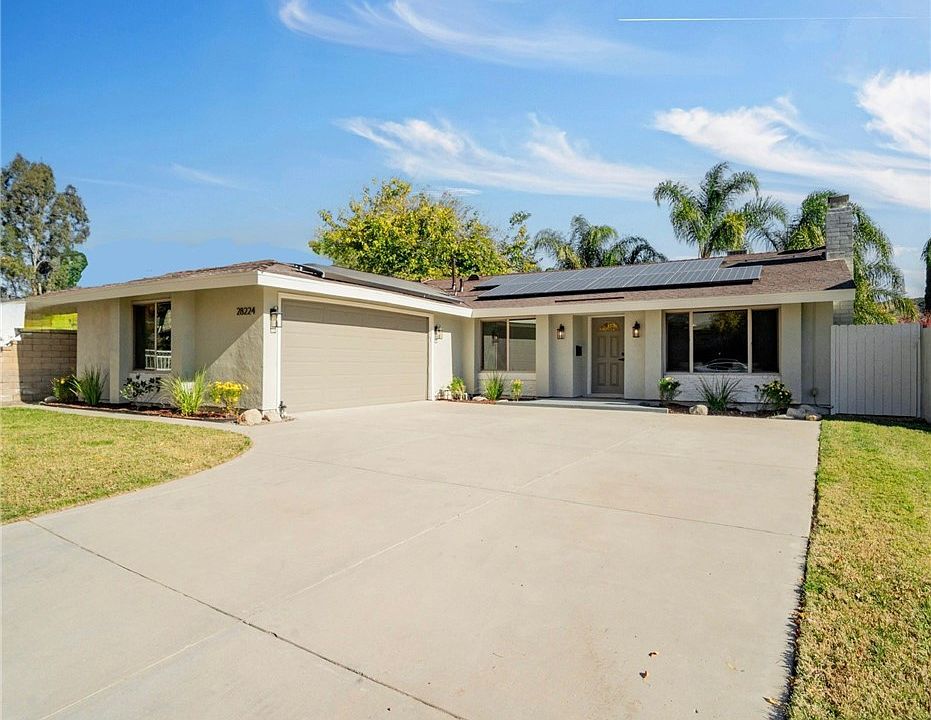 1st image of 28224 Oaklar Dr