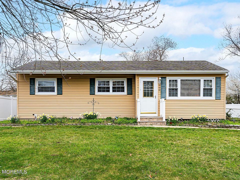 1st image of 950 Mercer Drive