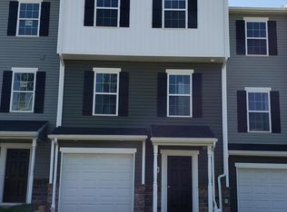 106 Holstein Dr #46, Hanover, PA 17331