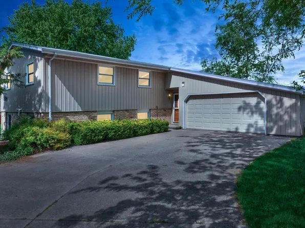 5106 William Tell DRIVE, West Bend, WI 53095
