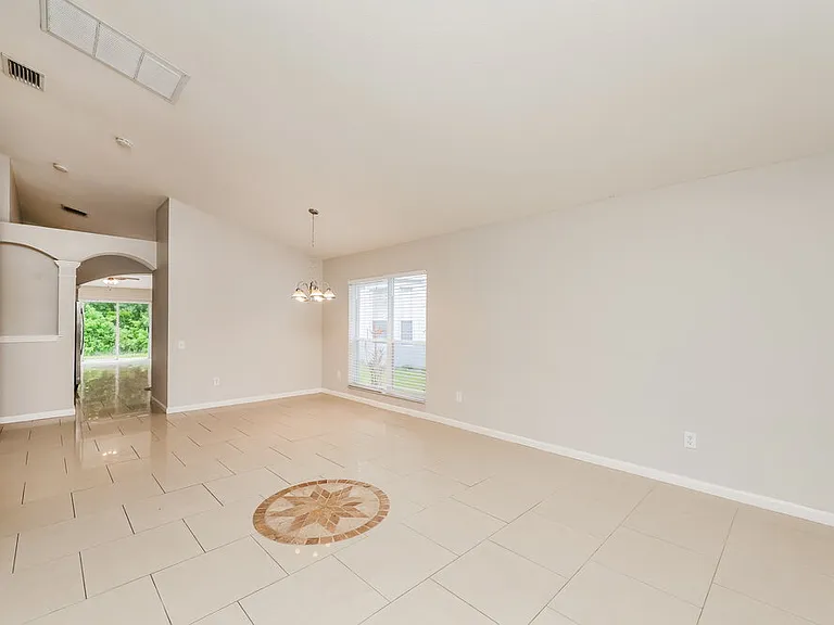 11427 Misty Isle Ln — Photo 3