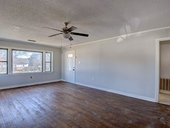 2nd image of 2500 Booker St